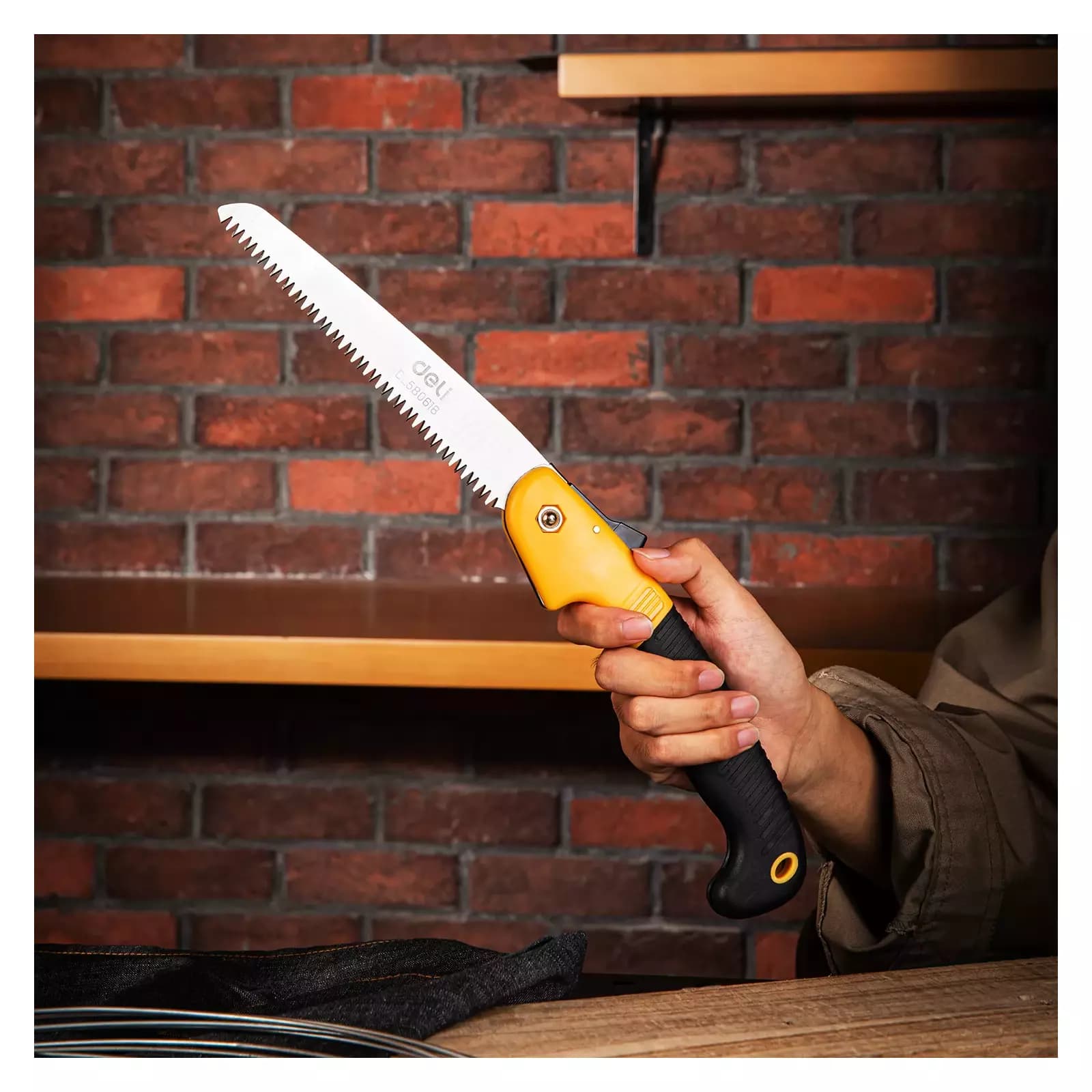 Deli Preklopna Rucna Testera Za Drvo 180mm Edl580618